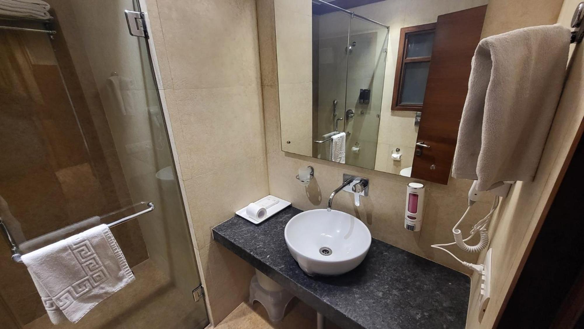 Uds Villa Scandinavian B&B - Next To Vfs Nowe Delhi Zewnętrze zdjęcie